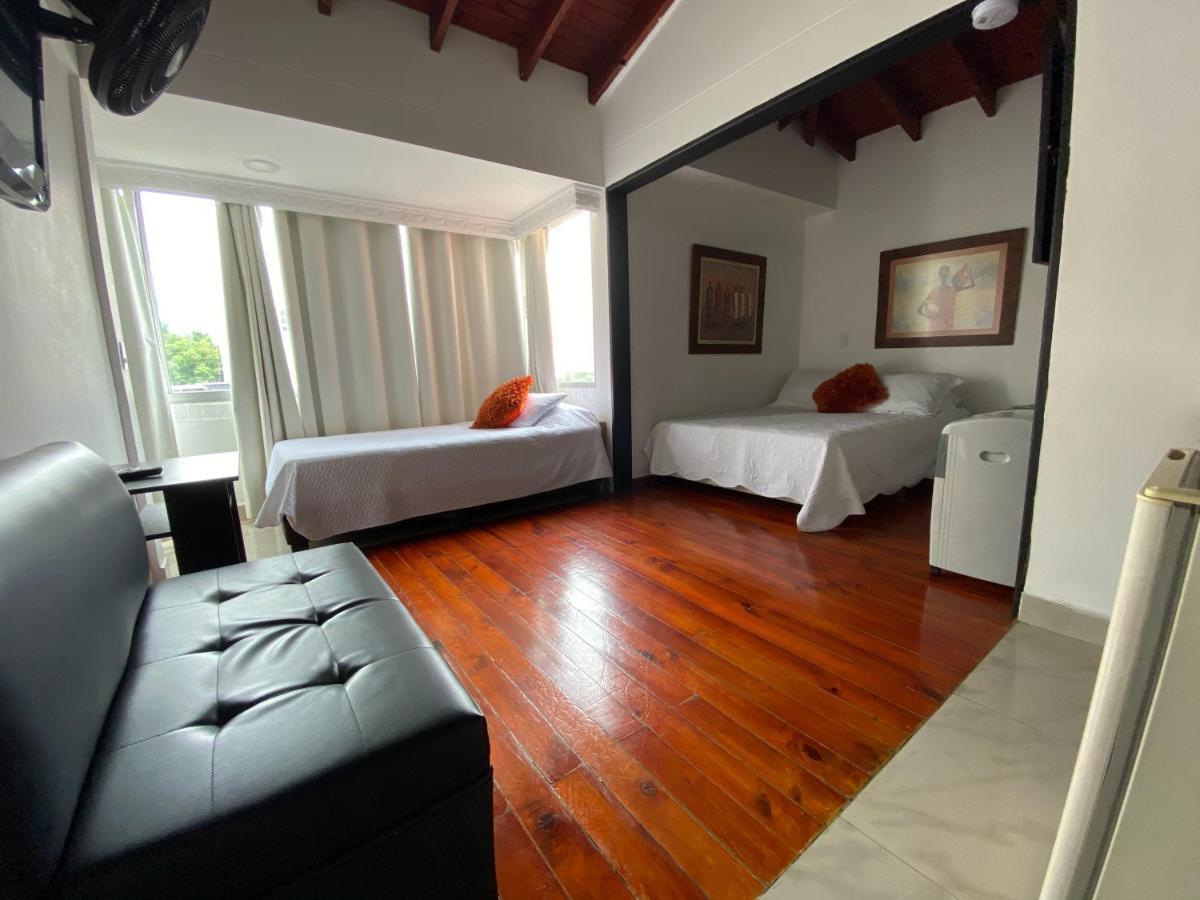 Hotel Lleras Premium #1 Medellin Ngoại thất bức ảnh