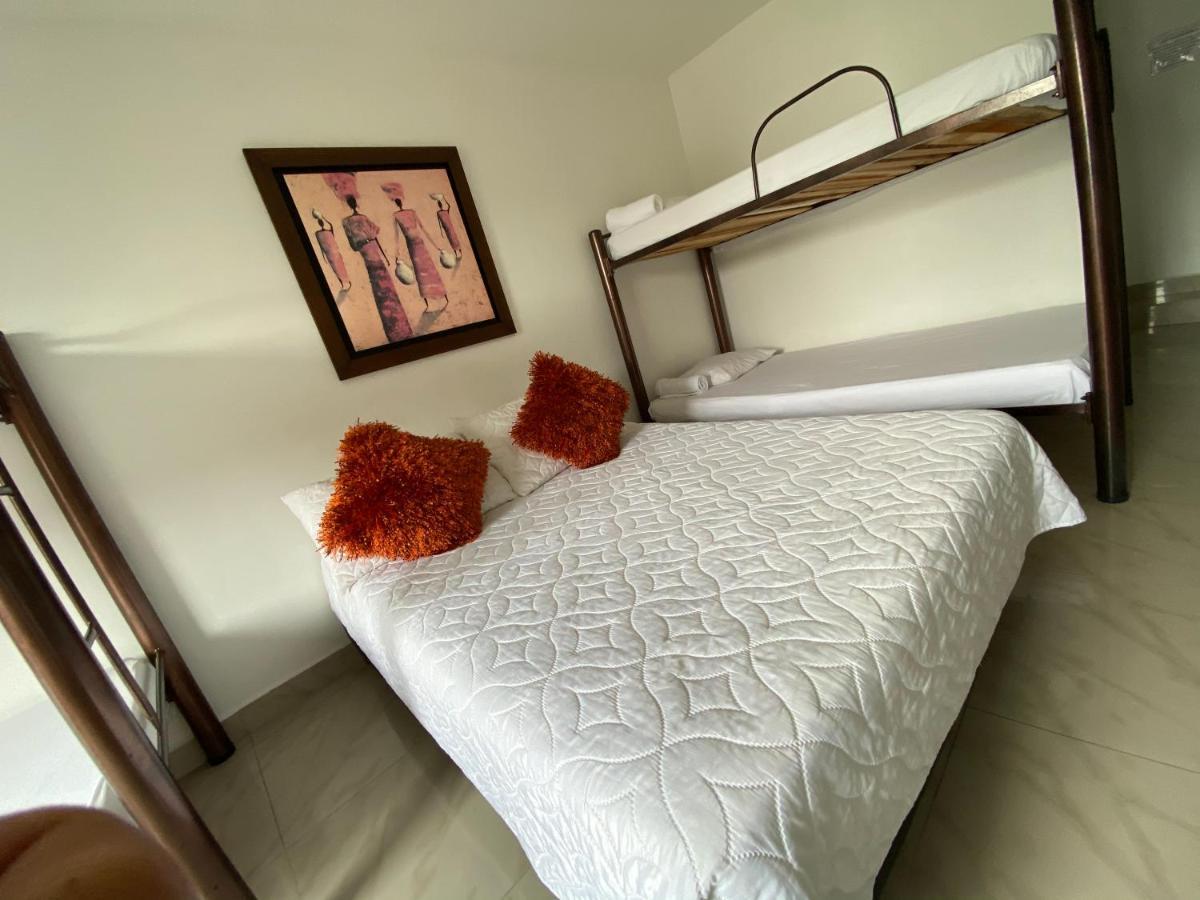 Hotel Lleras Premium #1 Medellin Ngoại thất bức ảnh